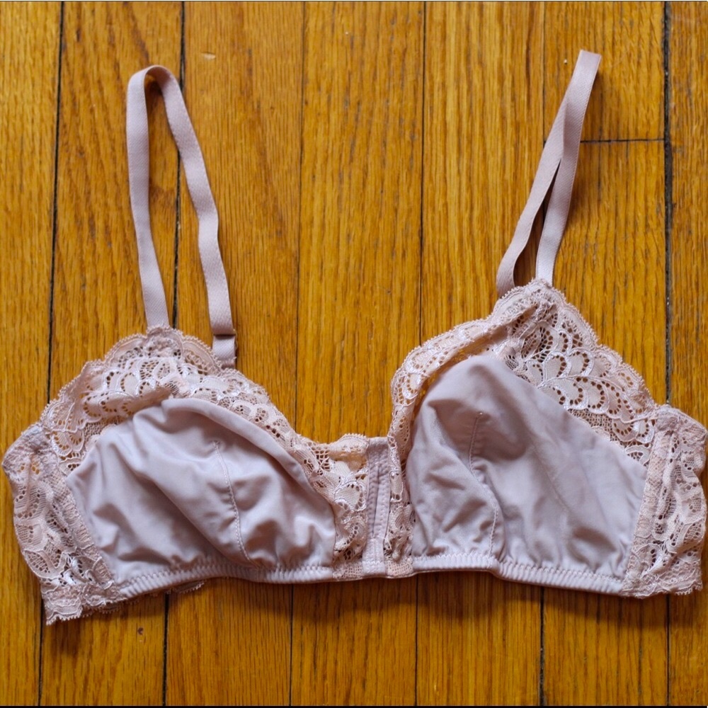 Beige Lace True & Co. Bra, Size Medium